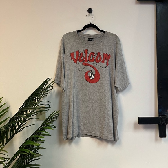 Vintage Volcom - Picture 2 of 4